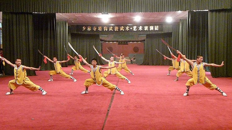 K&auml;mpfen mit M&ouml;nchen