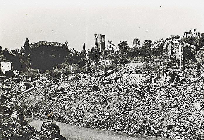 Nordhausen nach der Zerst&ouml;rung: Petriturm