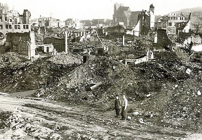 Nordhausen nach der Zerst&ouml;rung: Die Weberstra&szlig;e