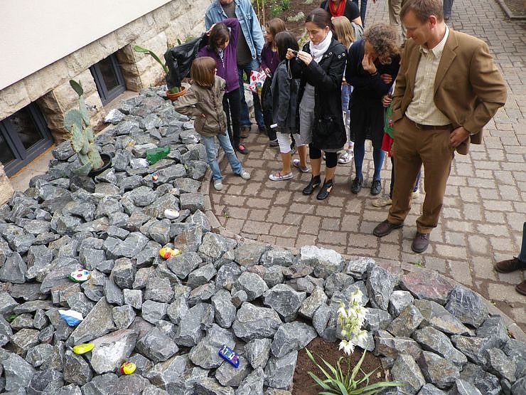 Gefeiert und geboten