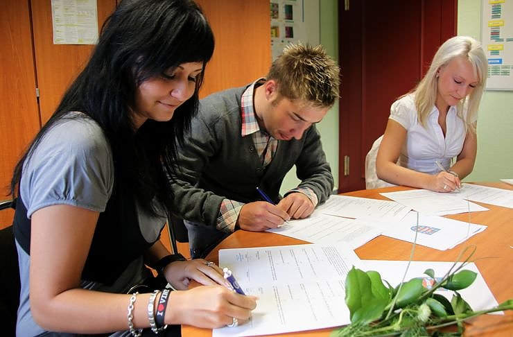 Carolin Werner, Sascha Wedler und Elisabeth J&uuml;nemann