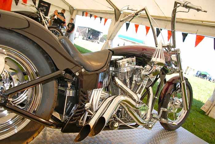 Bikes auf dem Scheunenhof