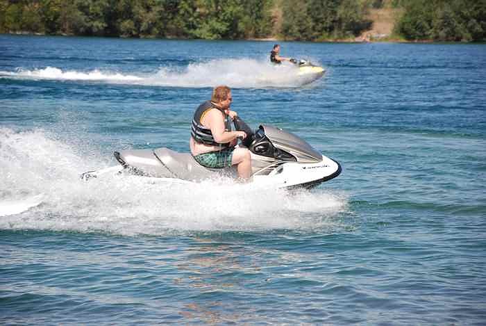 Bikes auf dem Scheunenhof