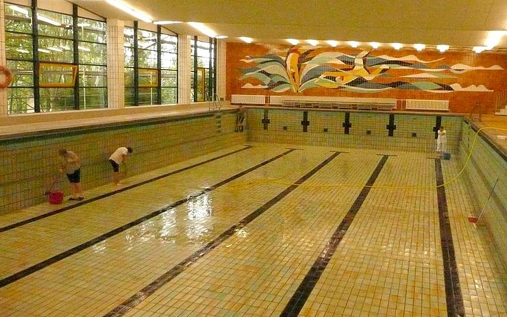 Schwimmhalle wieder ge&ouml;ffnet
