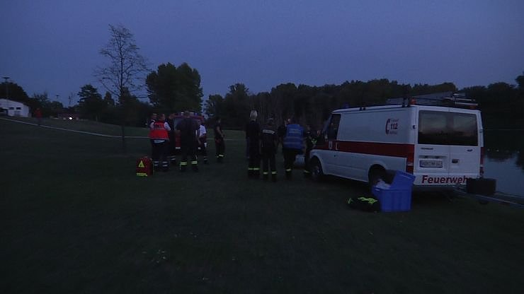 Suche am und auf dem See