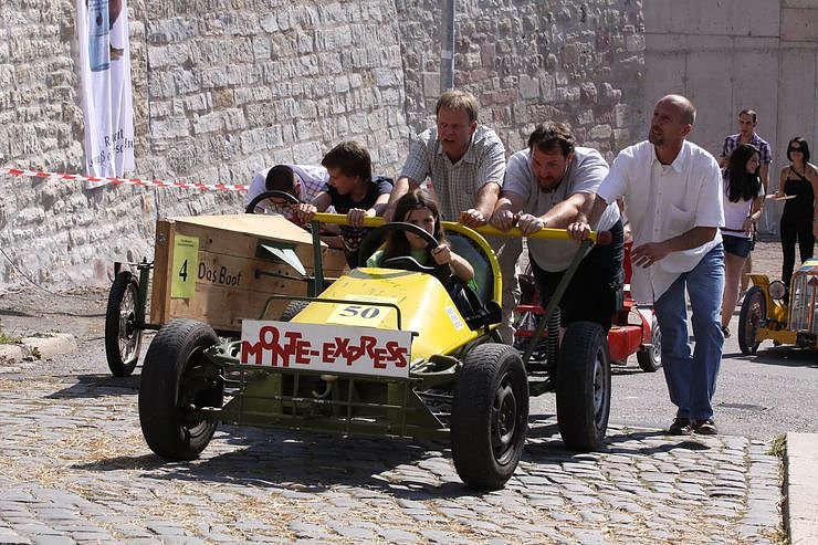 Die scharfe Kurve 2011