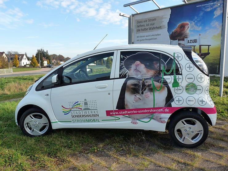 Stadtwerke Sondershausen GmbH sind nun auch mit Strom mobil. Autohaus Peter Gruppe &uuml;bergab heute E-Mobil...