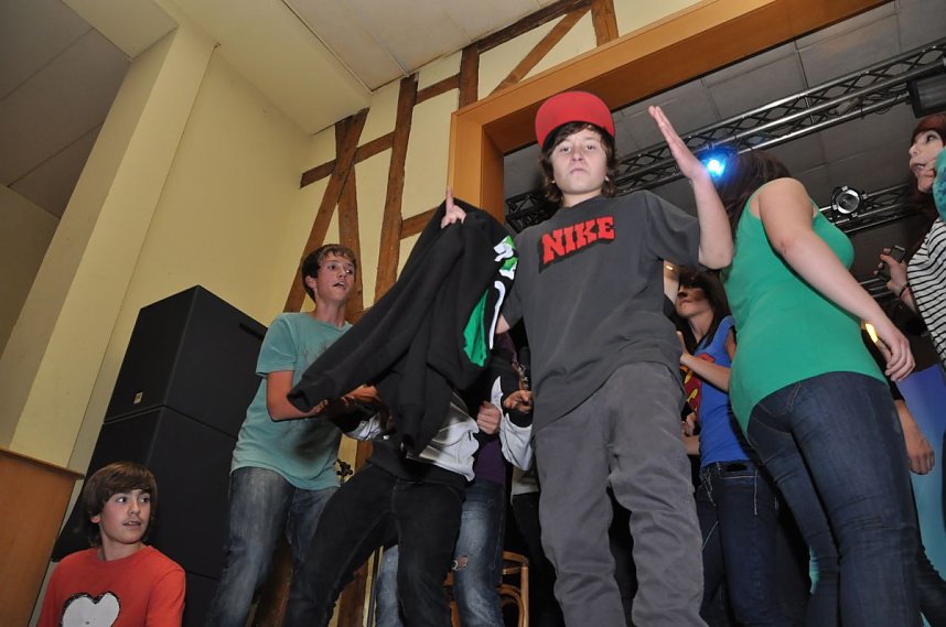 Junge Party im Klubhaus