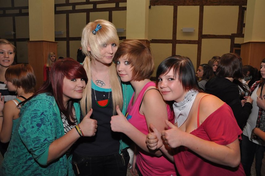 Junge Party im Klubhaus