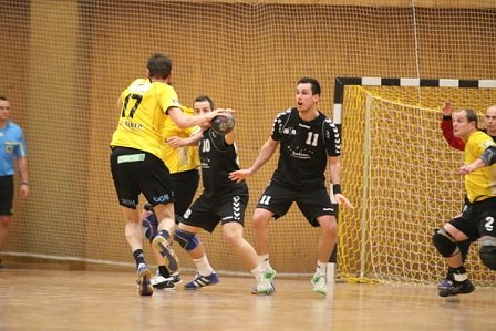 Niederlage in eigener Halle