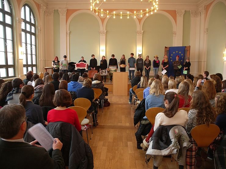 Er&ouml;ffnung im Gymnasium