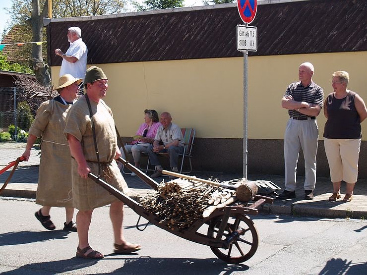 850 Jahre Bielen in einem Zug