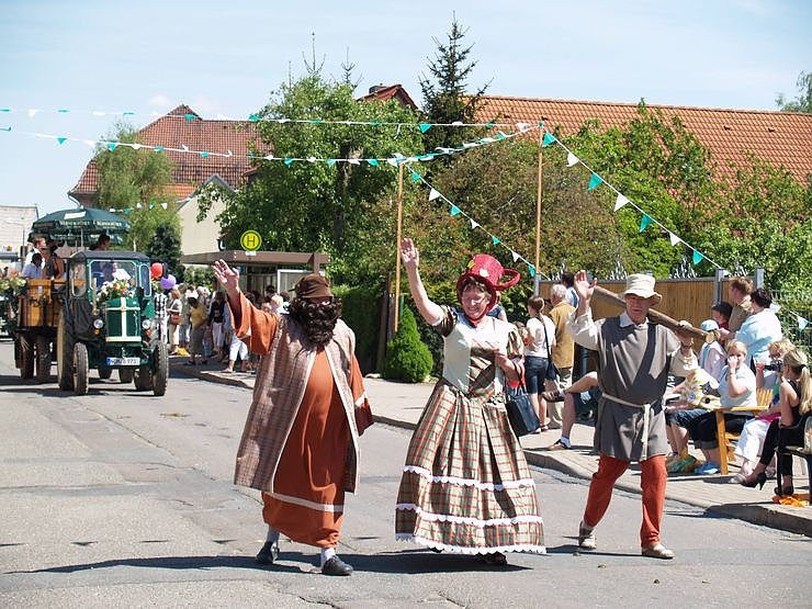 850 Jahre Bielen in einem Zug