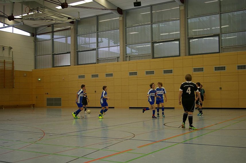 In der Halle dominant