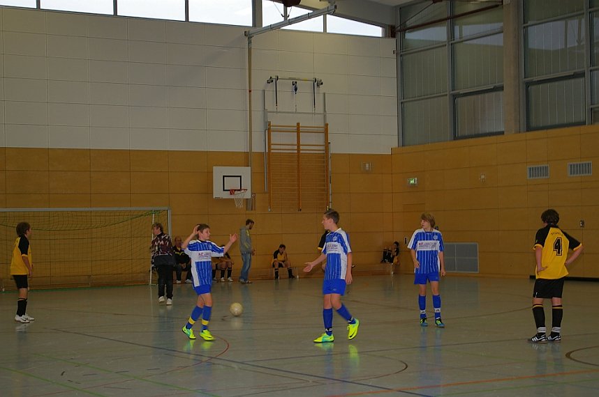 Hallenfu&szlig;ball