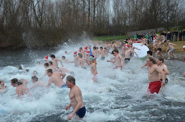 Eisbaden am Kiesteich