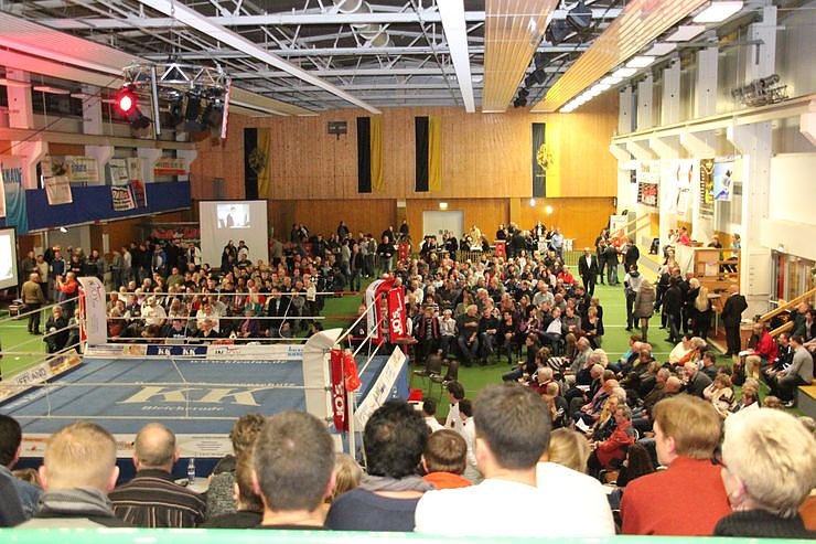 Revanche erk&auml;mpft