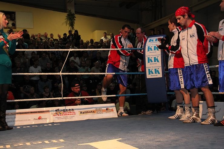 Revanche erk&auml;mpft