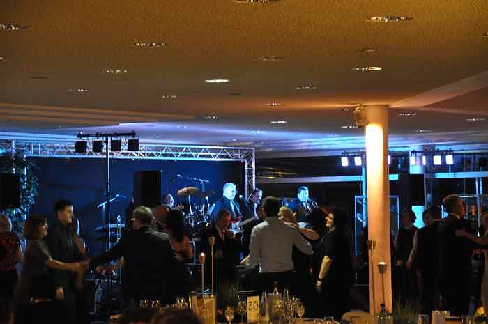 &Auml;rzte- und Apothekerball im Autohaus Peter