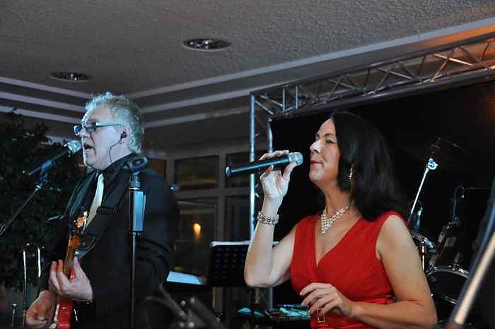 &Auml;rzte- und Apothekerball im Autohaus Peter