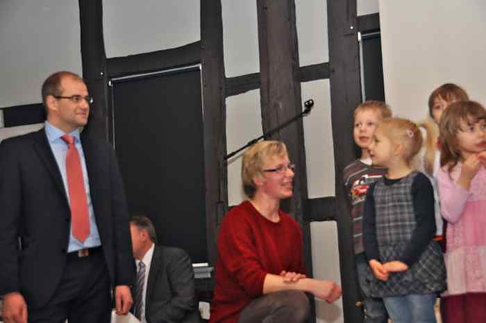 Der B&uuml;rgermeister ist 40 Jahre