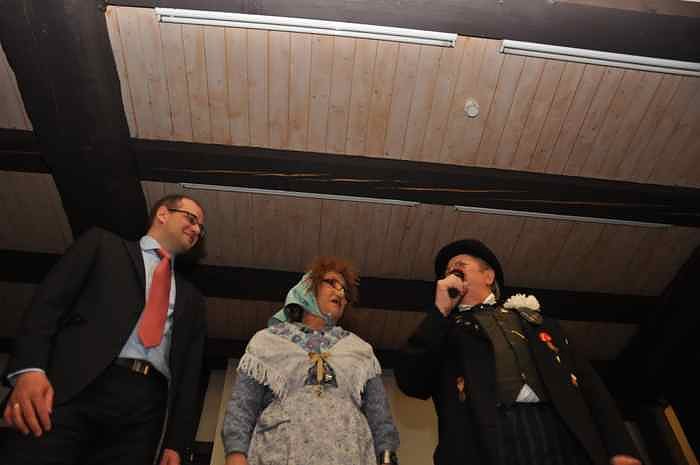 Der B&uuml;rgermeister ist 40 Jahre