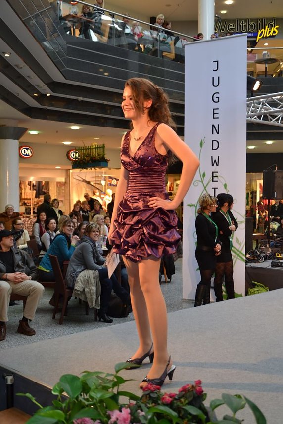 Mode, Mehr und Jugendweihe