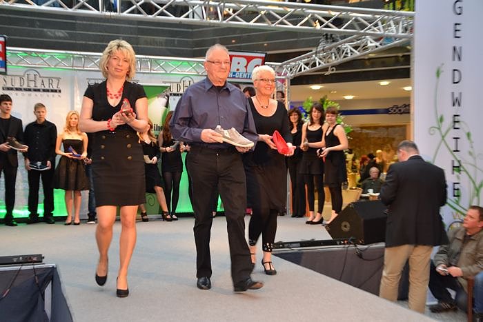 Mode, Mehr und Jugendweihe