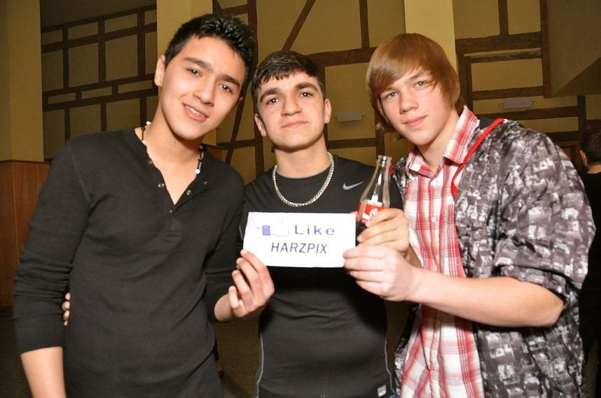 Fette junge Party im Klubhaus