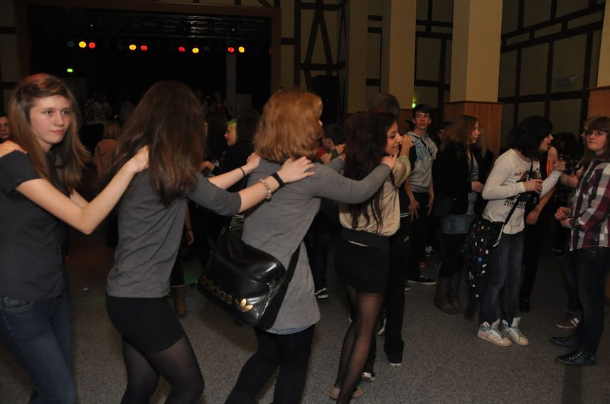 Fette junge Party im Klubhaus