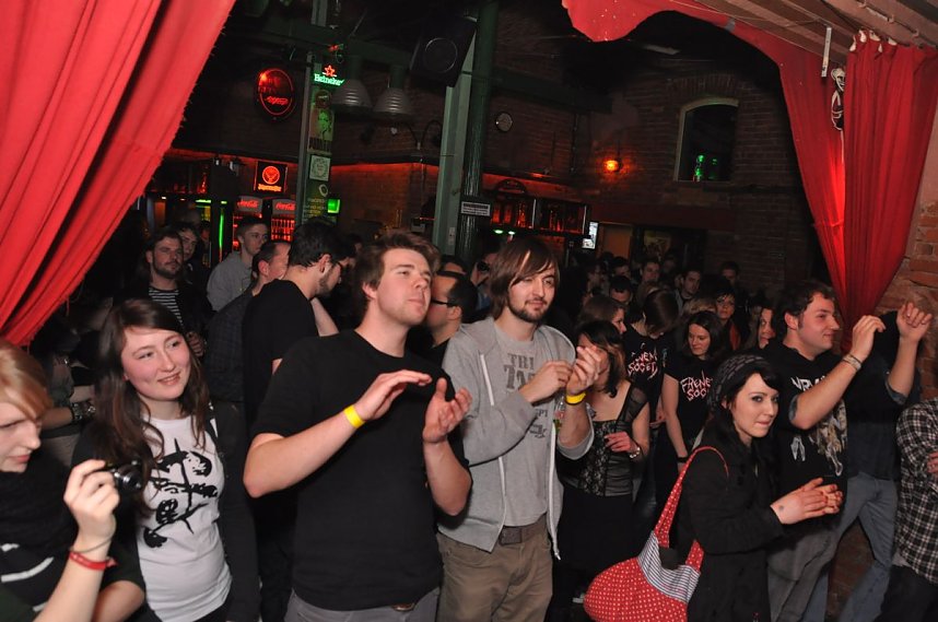 InfernoRockt in der Destille