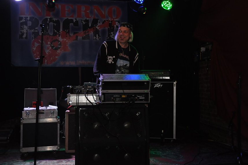 InfernoRockt in der Destille