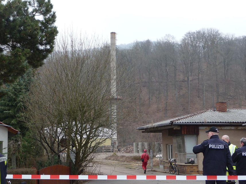 Schornstein gesprengt