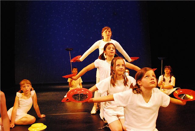 Zappelinins im Theater