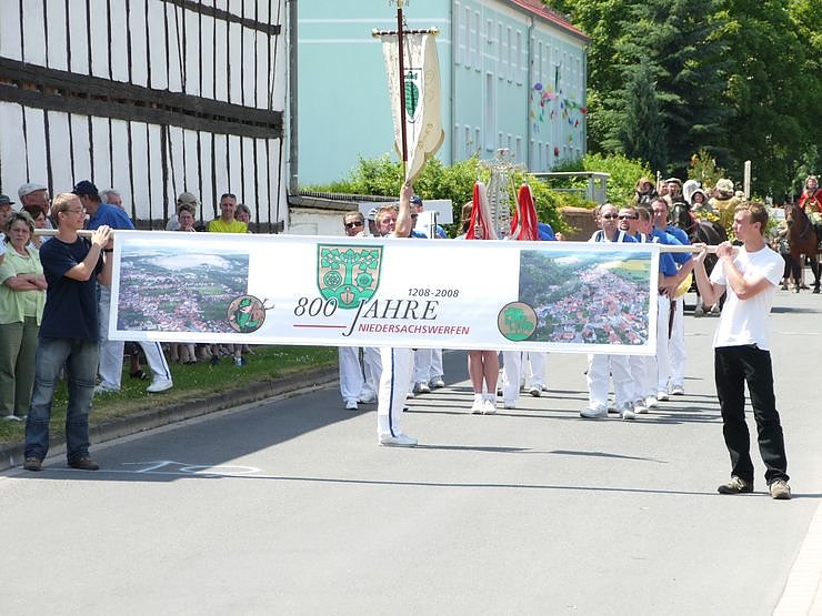 800 Jahre Niedersachswerfen - der Festumzug
