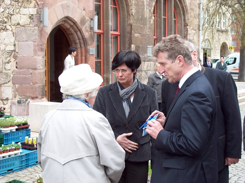 Wahlkampf auf den Rathausplatz