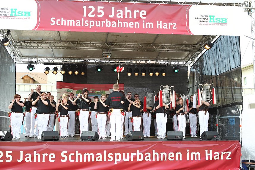 Vor und hinter der B&uuml;hne