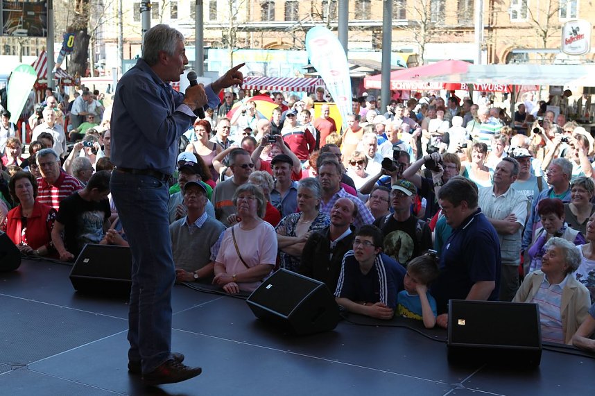 Vor und hinter der B&uuml;hne