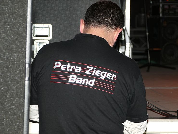 Petra Zieger und Band mit neuen und alten Songs