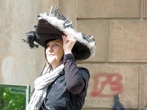 H&uuml;te und mehr im Park Hohenrode