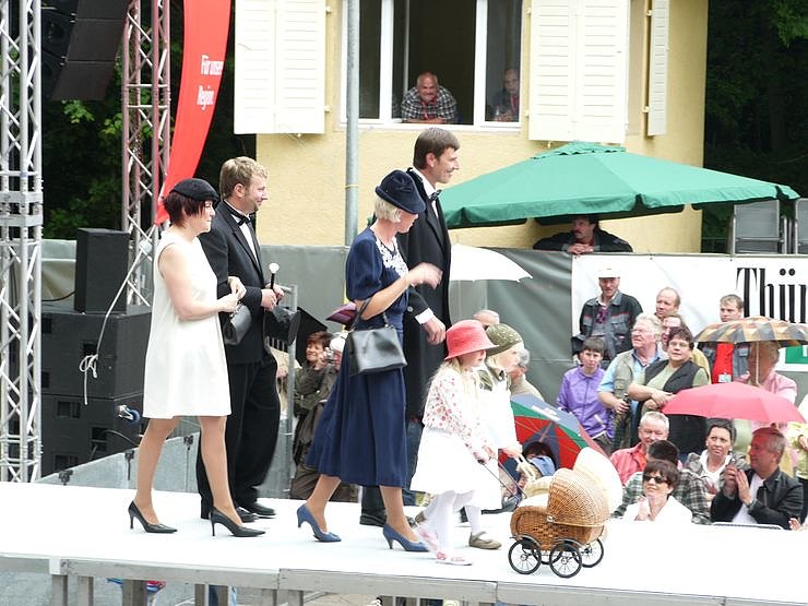 Vom Rathaus ins Gehege