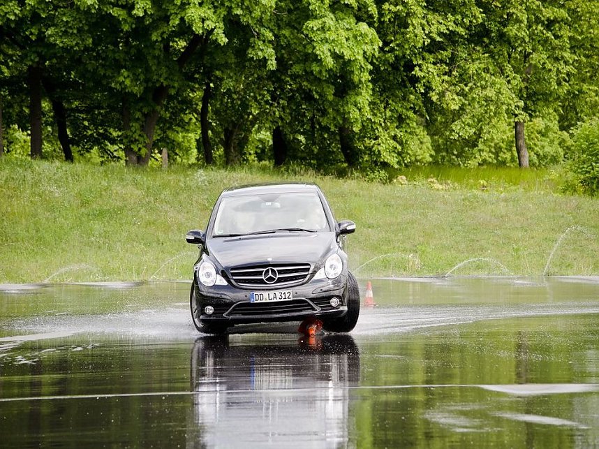 Geschleudert und gebremst