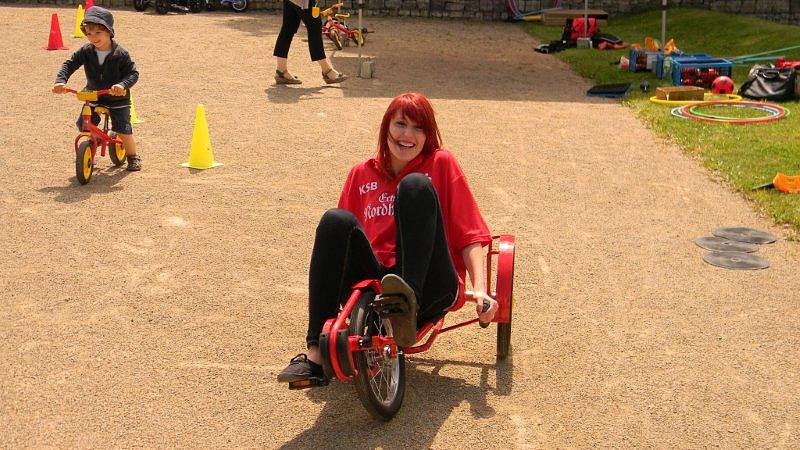 Sportliche Kinder auf dem Petersberg