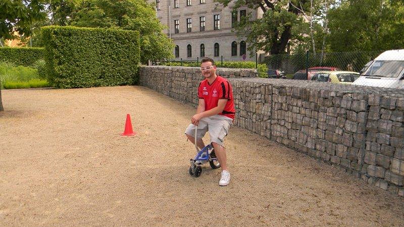 Sportliche Kinder auf dem Petersberg