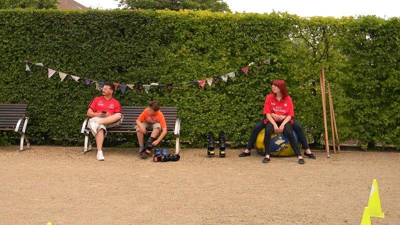 Sportliche Kinder auf dem Petersberg