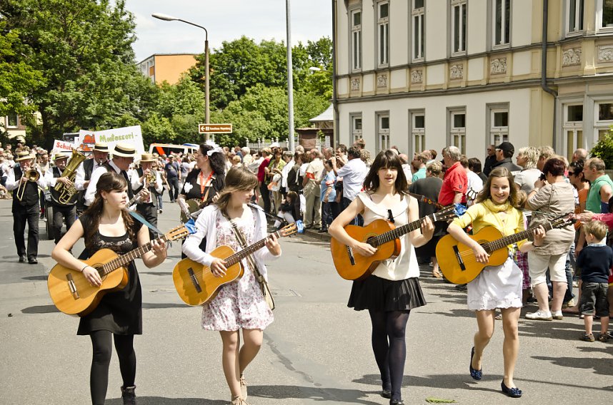 1085 Jahre in einem Umzug