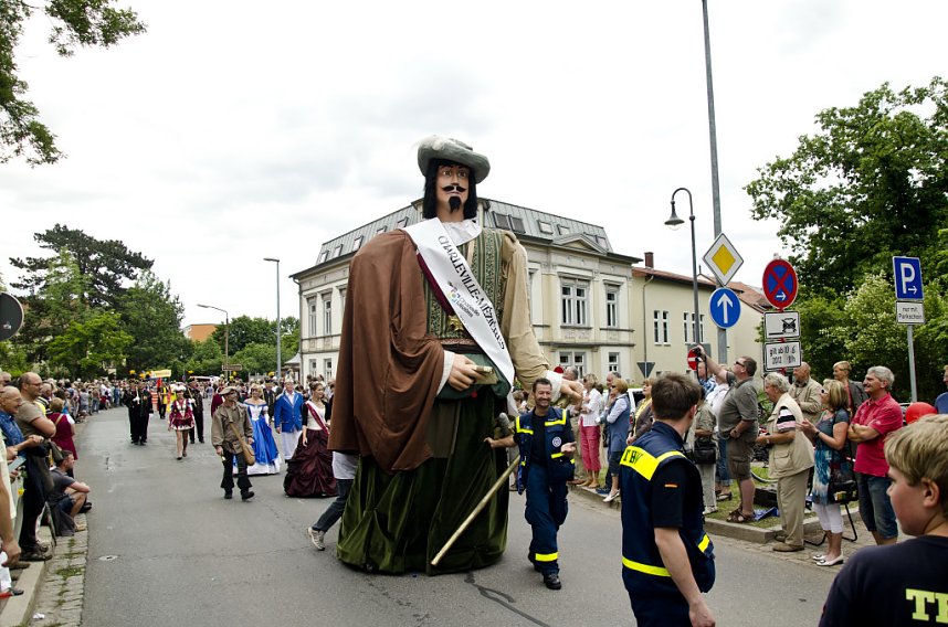 1085 Jahre in einem Umzug