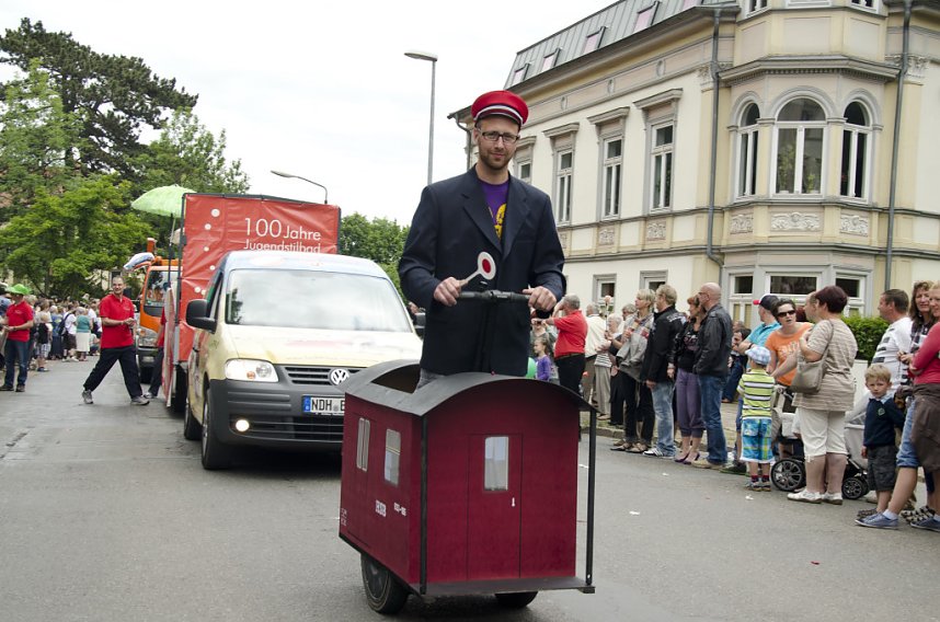 1085 Jahre in einem Umzug