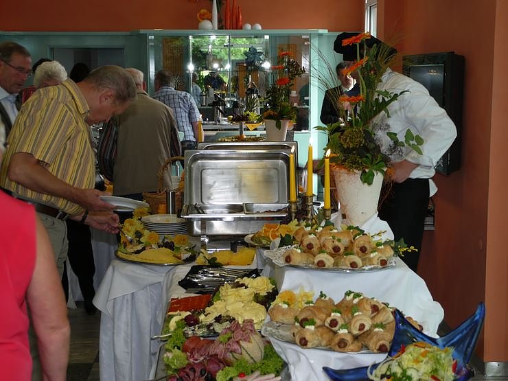 Fr&uuml;hst&uuml;ck bei der Car Group