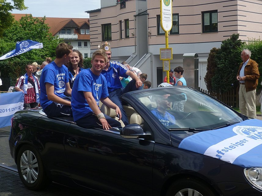 Beim Festumzug mit dabei